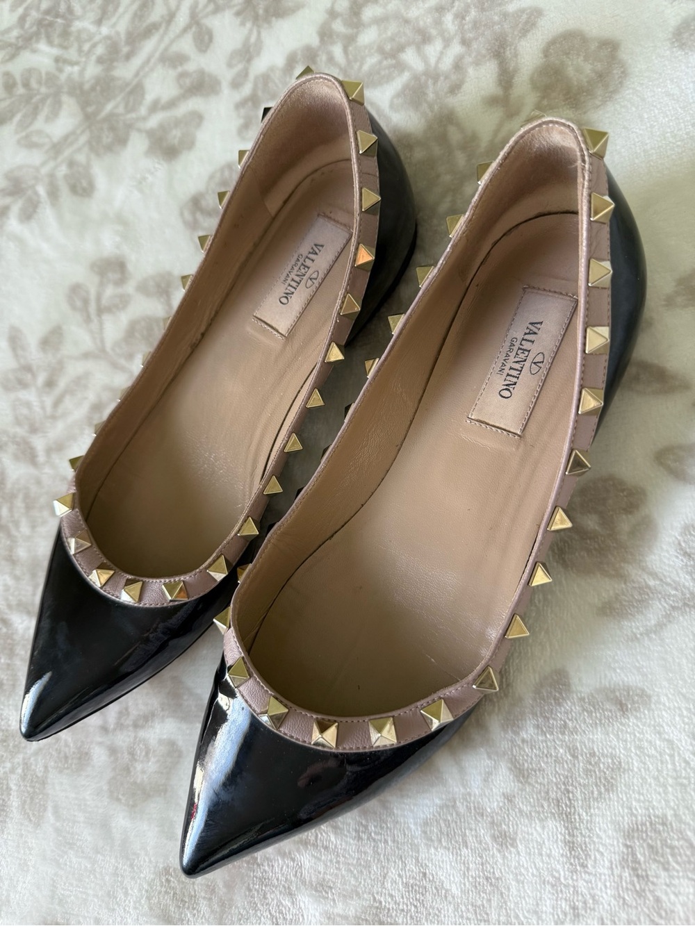 Valentino Rockstud Pointed Toe Ballet Flats - Picture 2 of 12